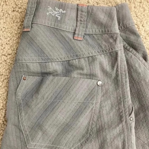 ARCTERYX women’s shorts - Picture 4 of 11